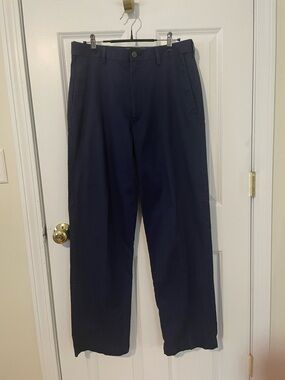 Haggar Navy Blue Straight-Leg Chinos 32 x 32